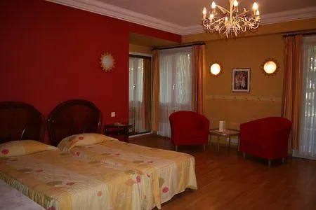 Hotel Aiglon 멍똥
