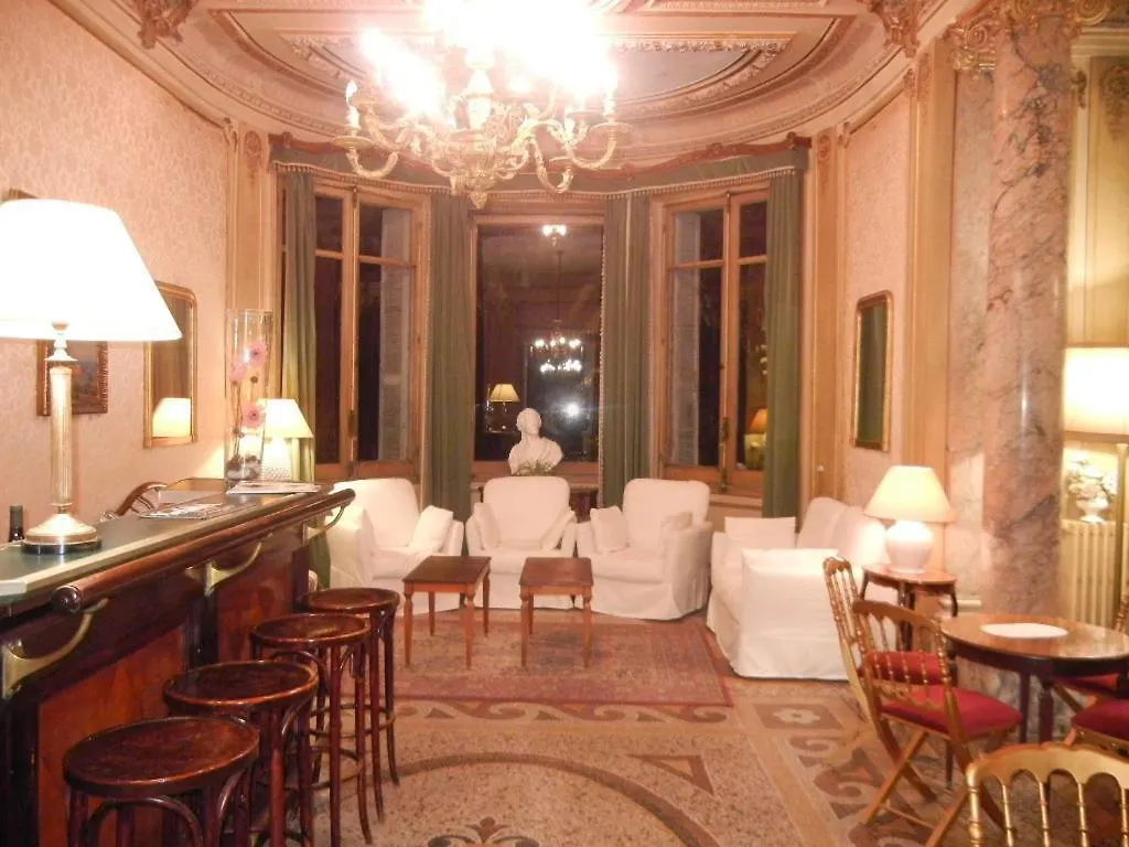 Hotel Aiglon contacts
